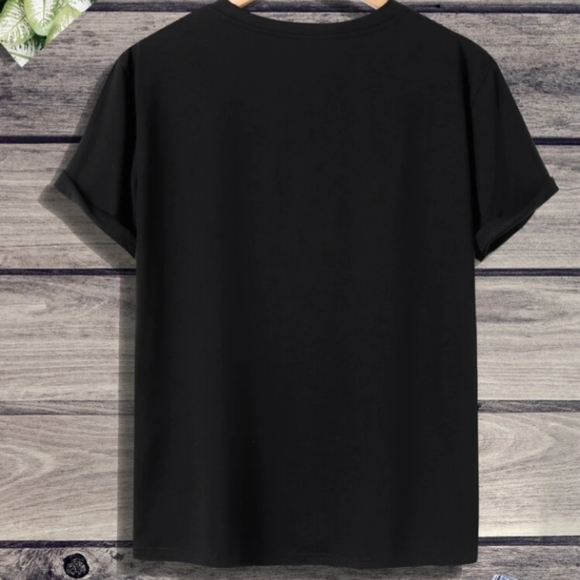 3/$25 Black T-shirt. - Picture 2 of 3